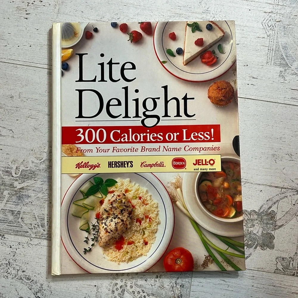 Lite Delight 300 Calorie or Less Cook Book Vintage 1990s
